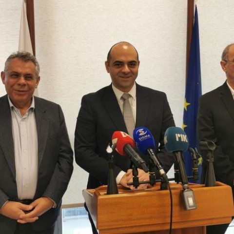 Καταβολή ΑΤΑ μόνο σε όσους έχουν συμφωνήσει να την λαμβάνουν ζητούν ΟΕΒ και ΚΕΒΕ