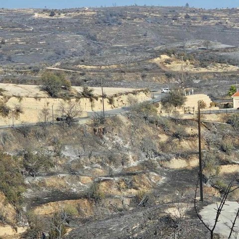 Σε πλήρη εξέλιξη οι έρευνες για πιθανές εμπρηστικές ενέργειες-Λαμβάνονται καταθέσεις για τη φονική πυρκαγιά