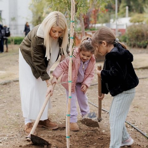 Δεντροφύτευση για τα 22 θύματα γυναικοκτονιών στην Κύπρο-Η αλλαγή χρειάζεται δράση διαμηνύει η Αννίτα Δημητρίου (Pics)