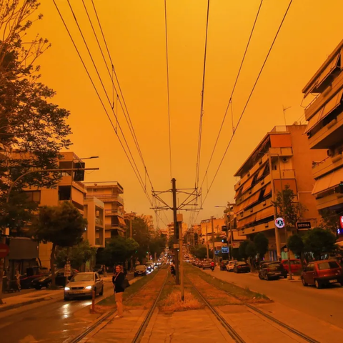 Πνίγηκε στην αφρικανική σκόνη η Ελλάδα-Βρίσκεται στην κορύφωση του το φαινόμενο