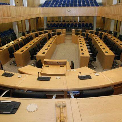 Στην Ολομέλεια 33 νομοθετήματα για εκλογικές διαδικασίες