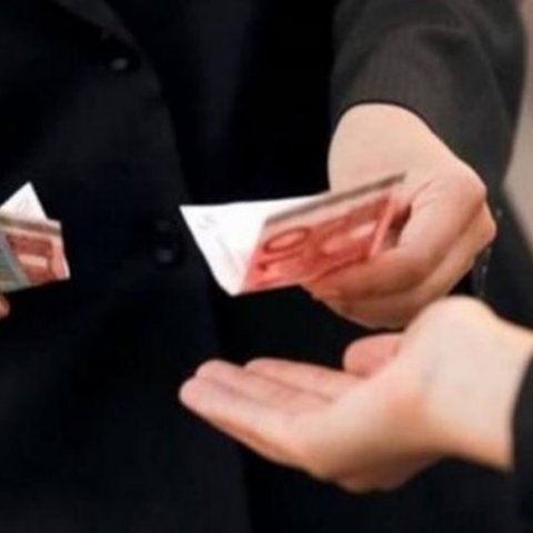 Έστησαν δίκτυο και εξαπατούσαν πολίτες με δήθεν εράνους για τρία χρόνια-Δύο συλλήψεις