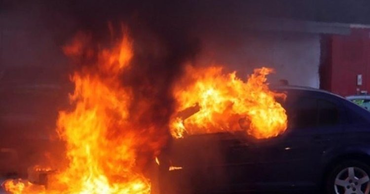 Υπό οκταήμερη κράτηση 35χρονος για υπόθεση εμπρησμού οχήματος στην Ορόκλινη Υπό οκταήμερη κράτηση 35χρονος για υπόθεση εμπρησμού οχήματος στην Ορόκλινη