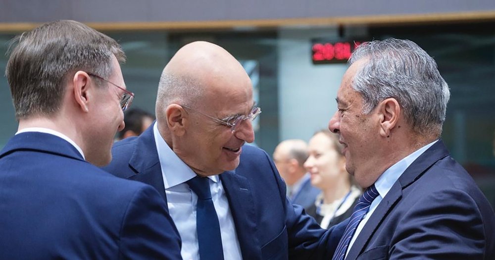 Β. Πάλμας: Η Τουρκία αυξάνει την ένταση και διαμορφώνει συνθήκες για πρόκληση συγκρούσεων στην περιοχή