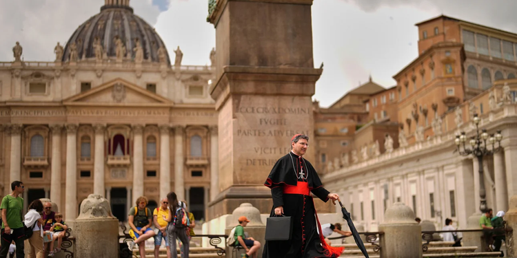 vatican_connn.jpg
