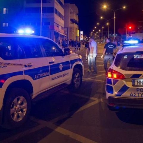 Μπήκε σε αρτοποιείο, επιτέθηκε στην υπάλληλο και άρπαξε 255 ευρώ-Χειροπέδες σε 29χρονο