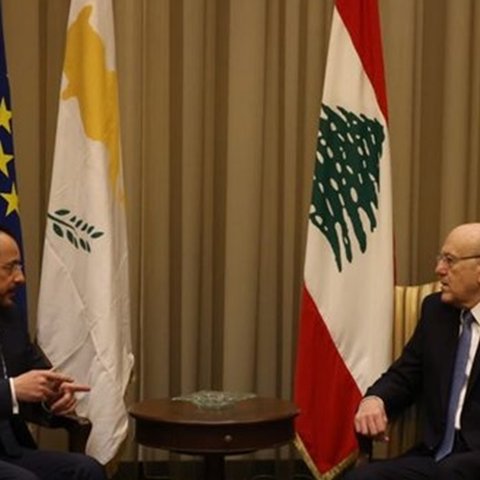 Ενημέρωσε τον Πρωθυπουργό του Λιβάνου για τις επαφές με ΕΕ ο ΠτΔ-Σε ανοικτή γραμμή για Μεταναστευτικό