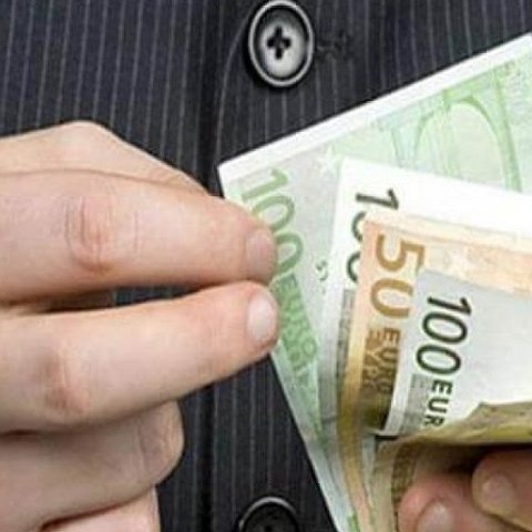 Με δύο αλλαγές κατατίθεται στη Βουλή το νομοσχέδιο για τις πολλαπλές συντάξεις
