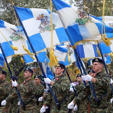 Στη Θεσσαλονίκη για τους εορτασμούς ο Υπουργός Άμυνας