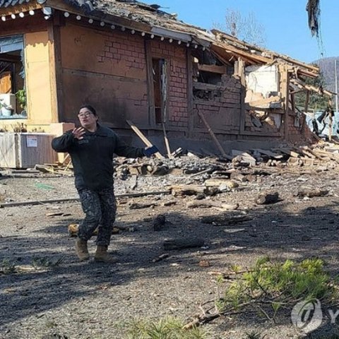 Οκτώ τραυματίες από αδέσποτη οβίδα του πυροβολικού στη Νότια Κορέα