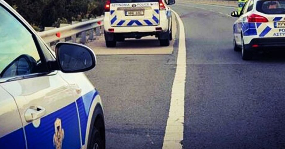 Άγρια καταδίωξη 14χρονου οδηγού στον αυτοκινητόδρομο-Από τις Χαλεπιανες κατέληξαν στην Πύλα
