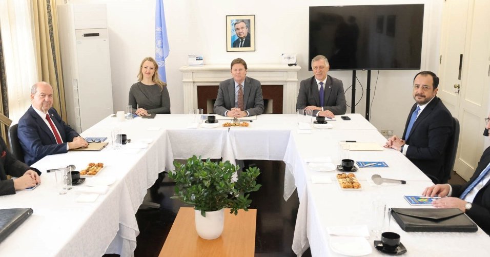 Ούτε καν φωτογραφία με τον Πρόεδρο δεν θέλει ο Τατάρ-Λέει «όχι» σε κάθε συζήτηση και τον χαρακτηρίζει «αναξιόπιστο»