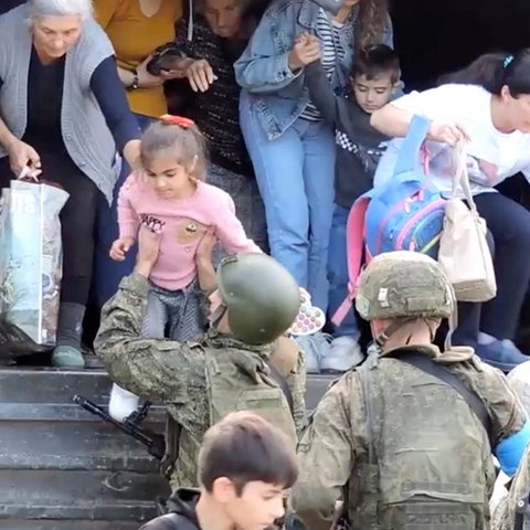 Χιλιάδες εκτοπισμένοι στο Ναγκόρνο Καραμπάχ-Τι προβλέπει η συμφωνία για εκεχειρία