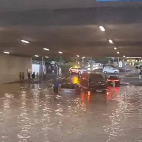 Δύο νεκροί και ένας αγνοούμενος από την κακοκαιρία στην Ελβετία-Εκκενώθηκαν σπίτια