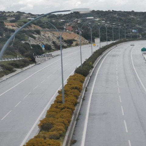 Σύγκρουση οχημάτων στον αυτοκινητόδρομο-Έκλεισε η μία λωρίδα