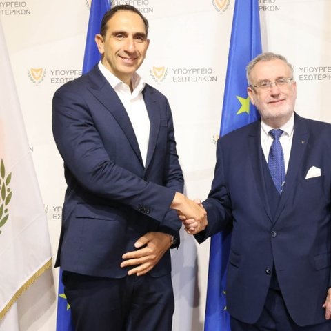 Ενημέρωσε για την πορεία της μεταρρύθμισης της Τ.Α. Ευρωπαίο Αξιωματούχο ο ΥΠΕΣ-Αναφορές στον τρόπο λειτουργίας