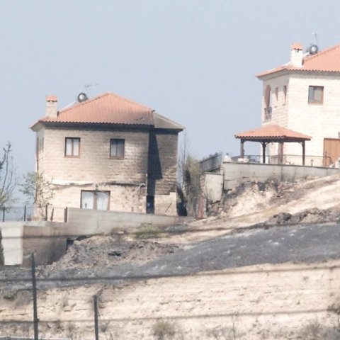 Στις 92 οι κατοικίες με σοβαρές ζημιές από την πυρκαγιά-Επηρεάστηκαν εργοστάσιο, αποθήκη και εστιατόριο