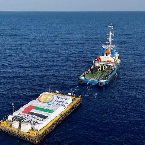 Έφθασαν στην Γάζα τα τρία πλοία με την ανθρωπιστική βοήθεια