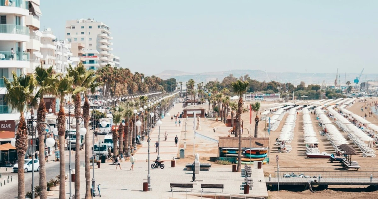 travel-to-larnaca-in-cyprus-guided-tours
