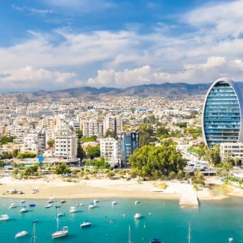 Πάνω από 10.000 οι Κινέζοι μόνιμοι κάτοικοι Κύπρου-Δεκάδες χιλιάδες οι εργαζόμενοι σε εταιρείες ξένων συμφερόντων