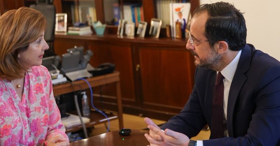 Τετ-α-τετ Χριστοδουλίδη με την Μαρία Άνχελα Ολγκίν στο Προδρικό