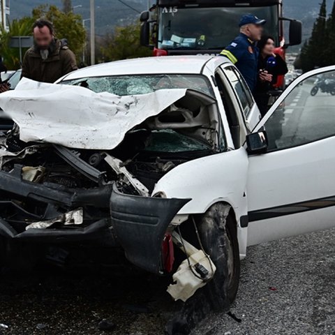 Οδηγός του μοιραίου οχήματος που ξεκλήρισε ολόκληρη οικογένεια ο 56χρονος γιος-Δεν σταμάτησε στο κόκκινο