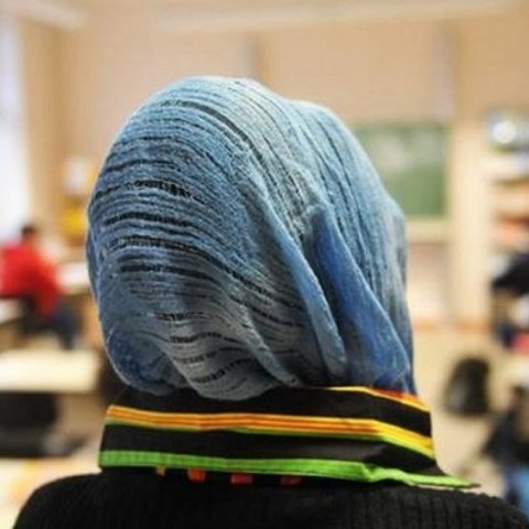 Σε θεολογικό κολλέγιο στα κατεχόμενα η μαθήτρια γυμνασίου με τη μαντίλα