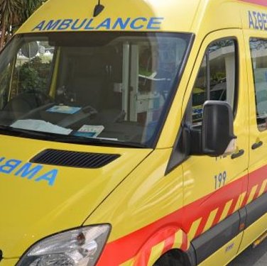 Στην εντατική 19χρονος μετά από τροχαίο στο Παραλίμνι-Όχημα συγκρούστηκε με τη μοτοσικλέτα του νεαρού
