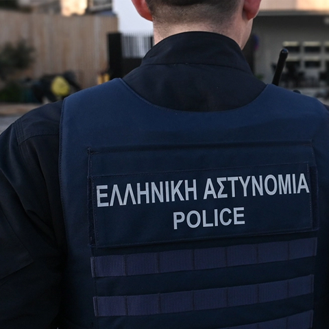 Επιμένει να δηλώνει αθώος ο αστυνομικός της Βουλής-Νέα μαρτυρία από συγγενικό πρόσωπο