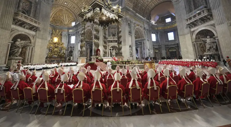 kardinalioi-vaticano.jpg