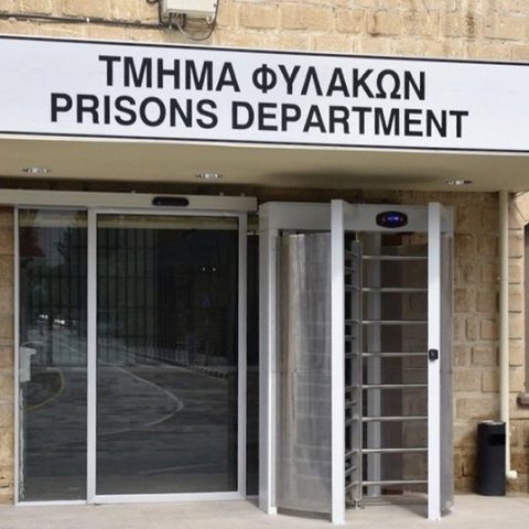 Αντεπιτίθεται η υπεράσπιση του δεσμοφύλακα-Αιχμές για διαρροές από την Αστυνομία, λόγος για αλλότρια κίνητρα