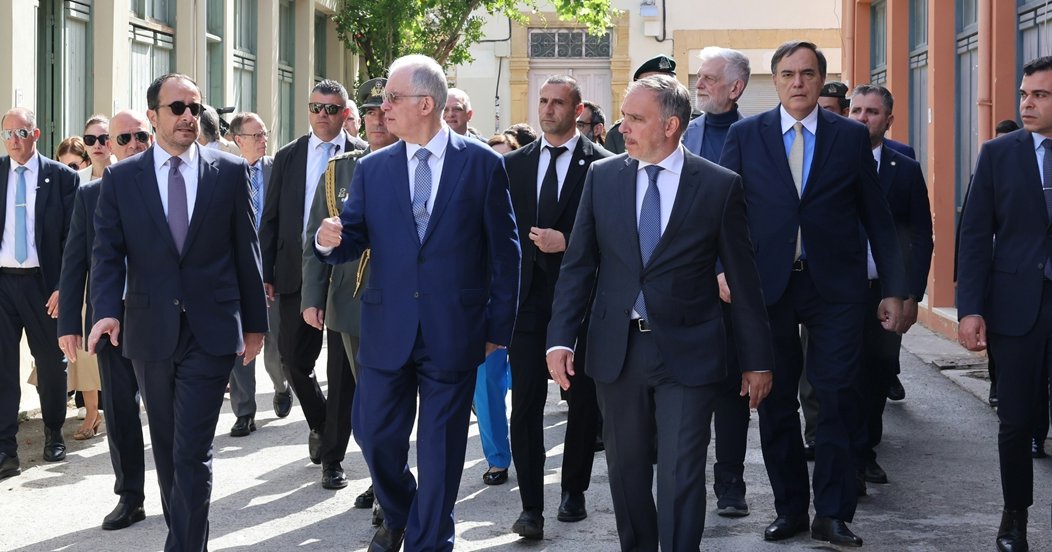 Επίσκεψη Τασούλα στο Δημαρχείο Λευκωσίας-Περιηγήθηκε στη γραμμή κατάπαυσης πυρός (pics)