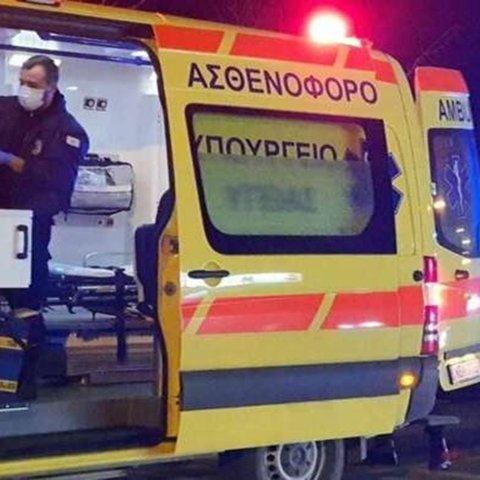 Στο νοσοκομείο τέσσερα πρόσωπα μετά από τροχαίο στον Άγιο Συλά