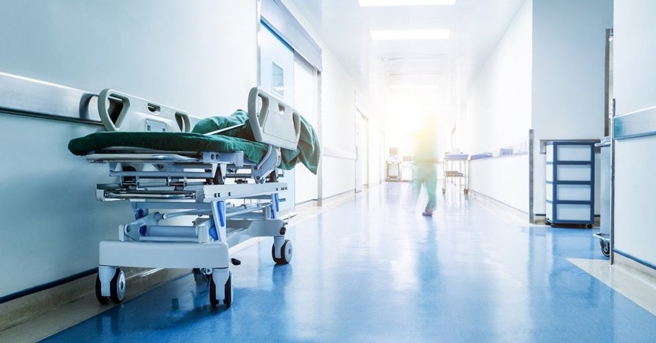 Πράσινο Βουλής για αποκεντρωμένη διοίκηση σε δημόσια νοσηλευτήρια-Πυρά κατά Κυβέρνησης για ανάληψη ευθυνών