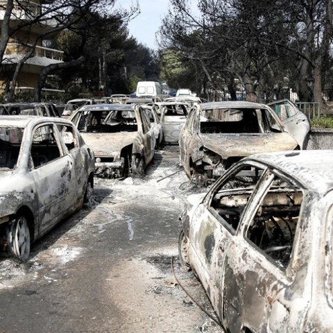«Νόμιζα ότι ήταν ξύλα που καίγονταν, αλλά ήταν οι γονείς μου…»-Επτά χρόνια από την τραγωδία στο Μάτι «Νόμιζα ότι ήταν ξύλα που καίγονταν, αλλά ήταν οι γονείς μου…»-Επτά χρόνια από την τραγωδία στο Μάτι