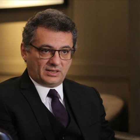 «Προεκλογικά» πυρά Ερχουρμάν σε Τατάρ-«Δεν άνοιξαν κανένα σημείο ελέγχου τα τελευταία τέσσερα χρόνια»