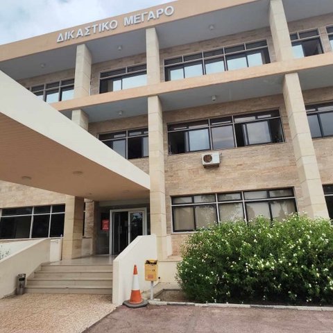 Δώδεκα χρόνια φυλάκιση σε 23χρονο για μεταφορά είκοσι κιλών κάνναβης μέσω του αεροδρομίου Λάρνακας