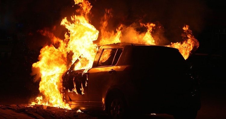 Φωτιά σε εν κινήσει όχημα στον αυτοκινητόδρομο Λευκωσίας–Λεμεσού