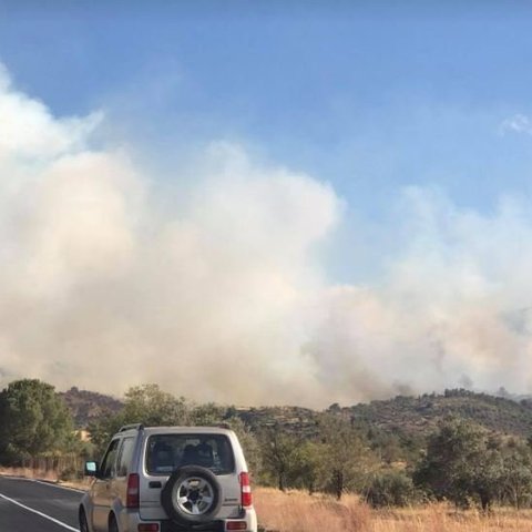 Χειροπέδες σε δυο πρόσωπα για πρόκληση φωτιάς στην περιοχή Ξυλιάτου