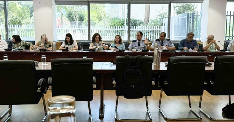 Δύο στρατόπεδα για το άνοιγμα της Μακαρίου-Κραυγή αγωνίας από καταστηματάρχες