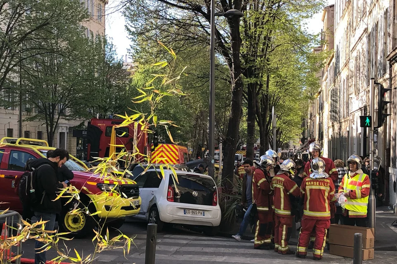 france-marseille-block-collapse-2.jpg