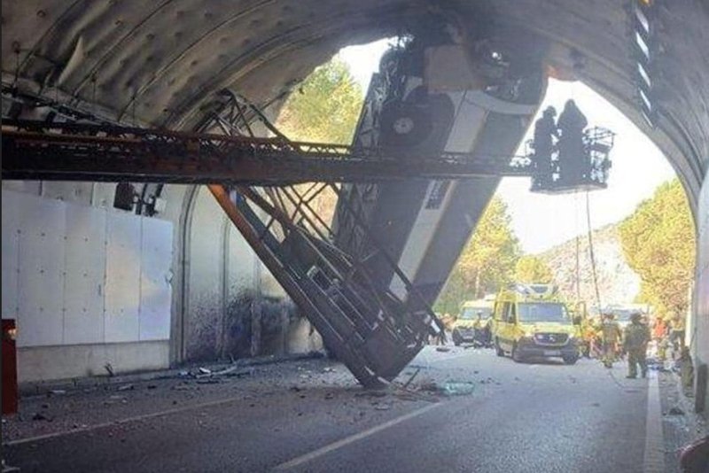 barcelona-crash-tunnel16-7-2