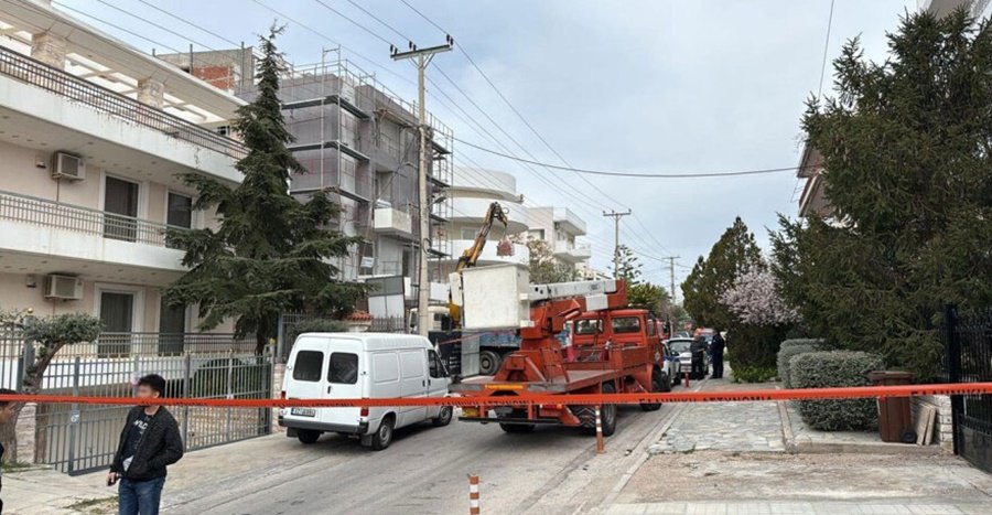 Νεκρός 28χρονος μετά από εργατικό ατύχημα στη Βούλα-Γερανός ακούμπησε σε ηλεκτροφόρα καλώδια(vid&pics)