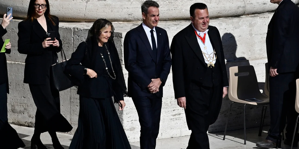 mitsotakis-mareva-pope11.jpg