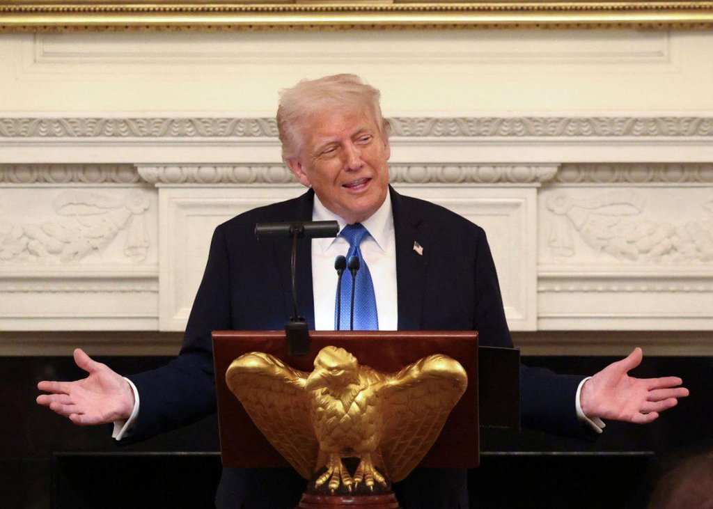 2025-05-20T001611Z_1454141899_RC2BLEACVNM3_RTRMADP_5_USA-TRUMP-1200x857