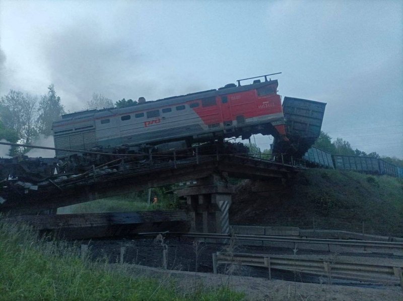 2025-06-01T044301Z_1010506076_RC2GTEADPYUT_RTRMADP_5_UKRAINE-CRISIS-BRIDGE-KURSK-1-1200x897
