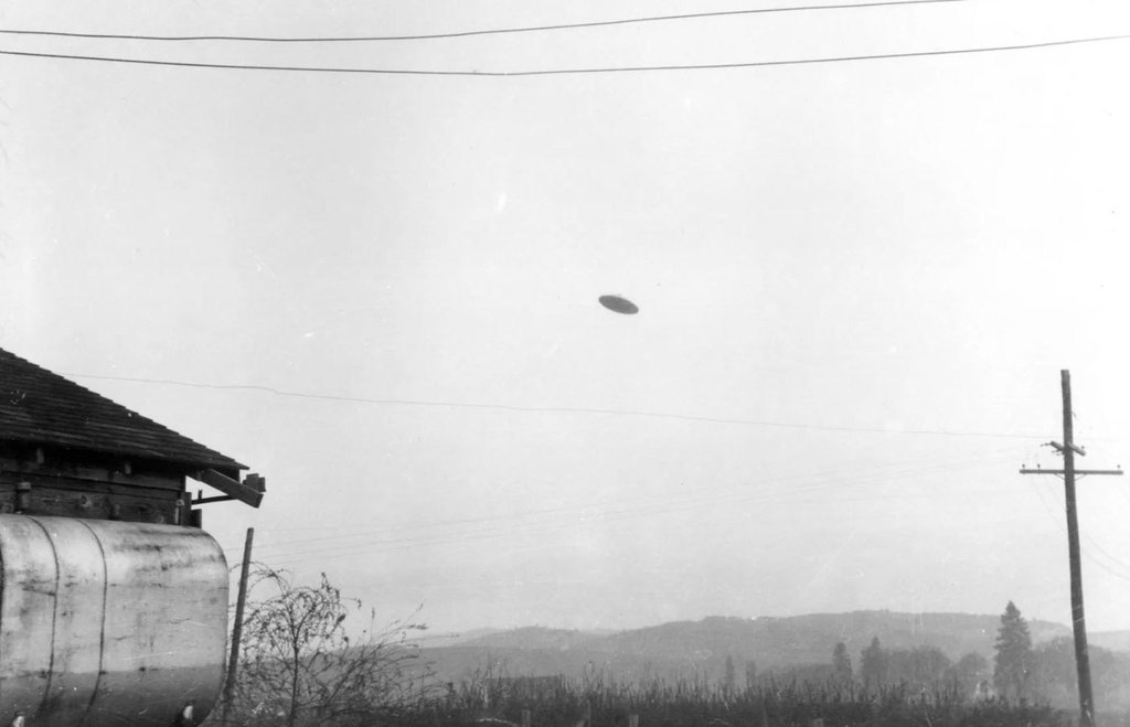 Flying-saucer