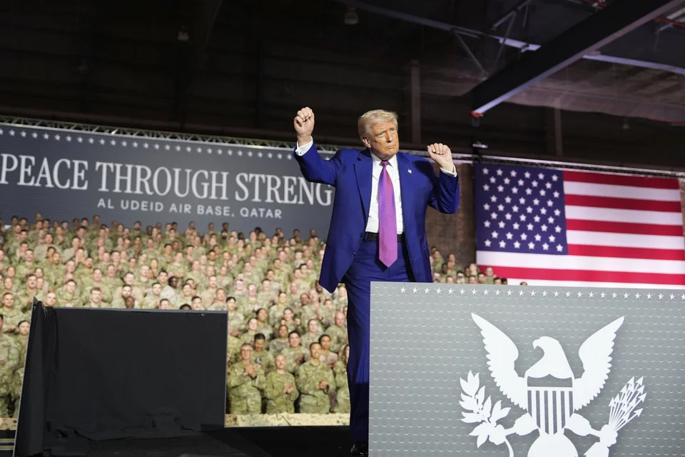 Al-Udeidi-vassi-Trump.jpg