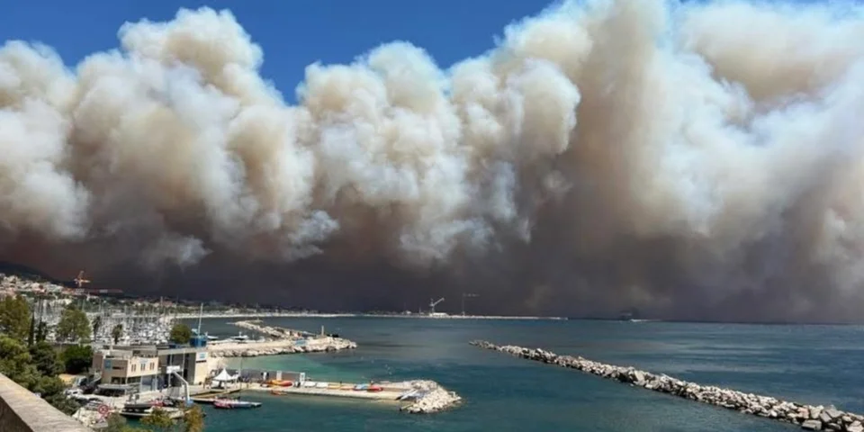 marseille-fire.jpg (1)
