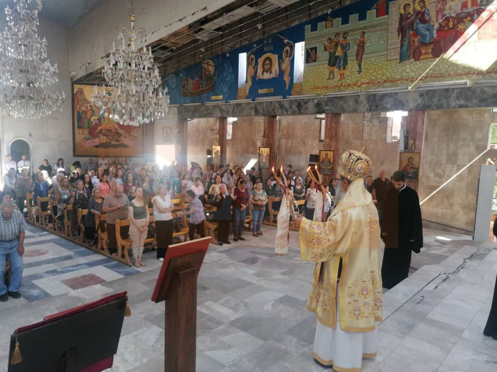 Λειτουργία ξανά στον προφήτη Ηλία στη Δαμασκό ένα μήνα μετά το αιματοκύλισμα Λειτουργία ξανά στον προφήτη Ηλία στη Δαμασκό ένα μήνα μετά το αιματοκύλισμα